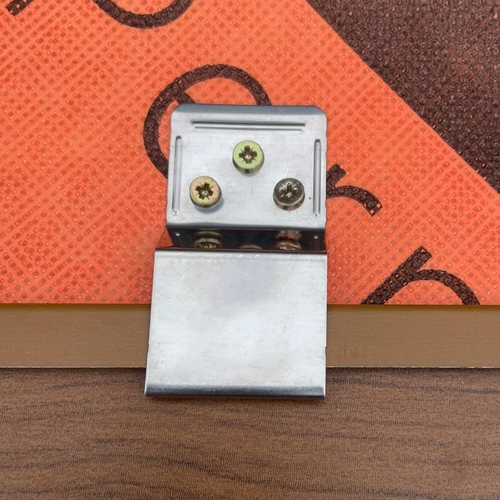 Wood Effect Fixing Clip