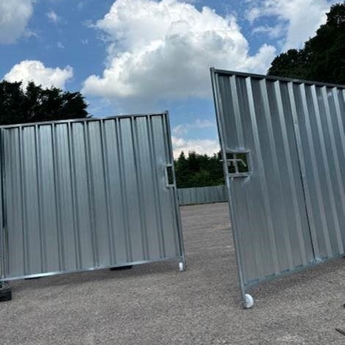 2.0m High Vehicle Gate for Steel Hoarding Panels
